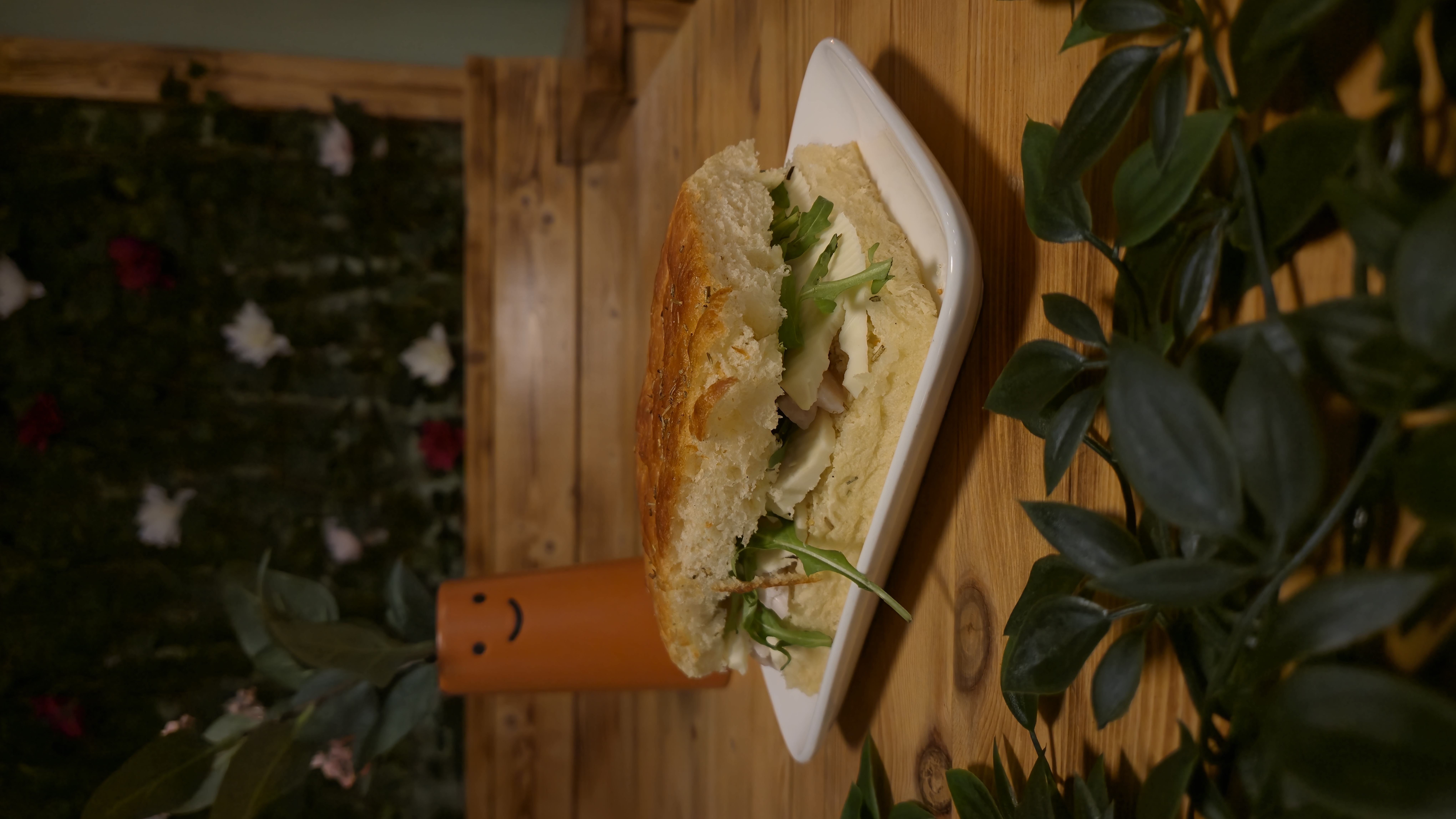 Focaccia med kyckling och mozzarella